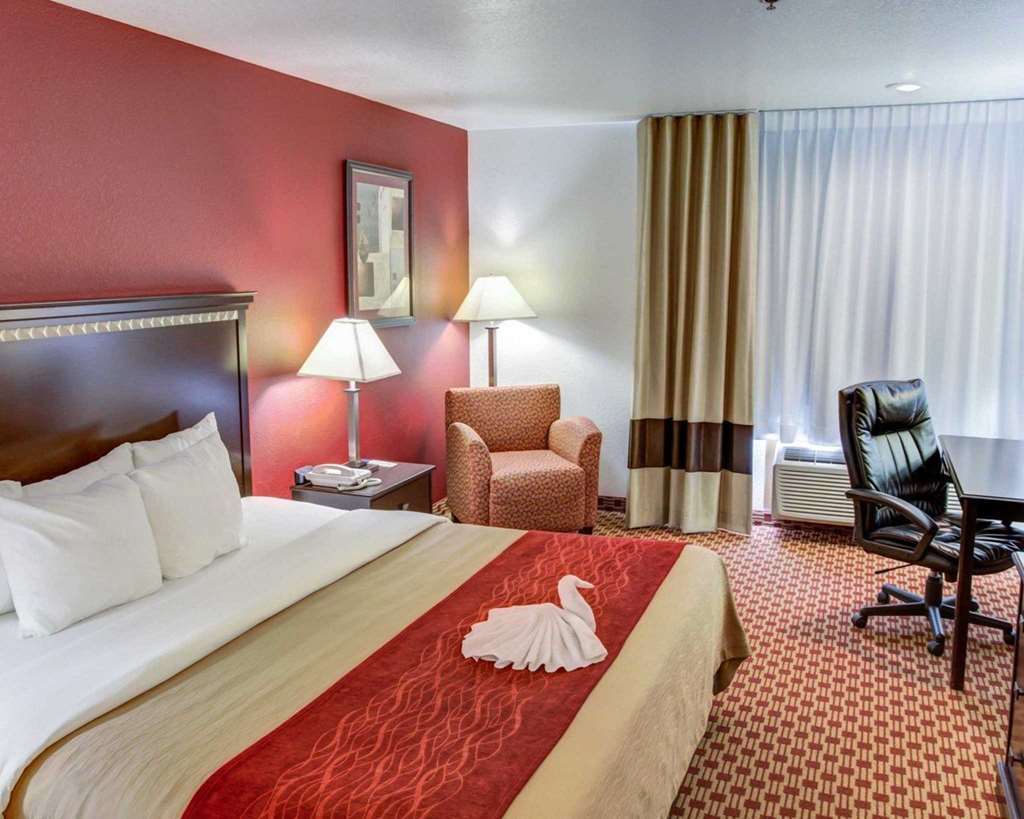 Comfort Inn & Suites Greeley Quarto foto
